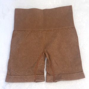 Colsie biker shorts (XS)